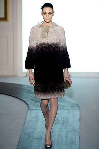 Look 10